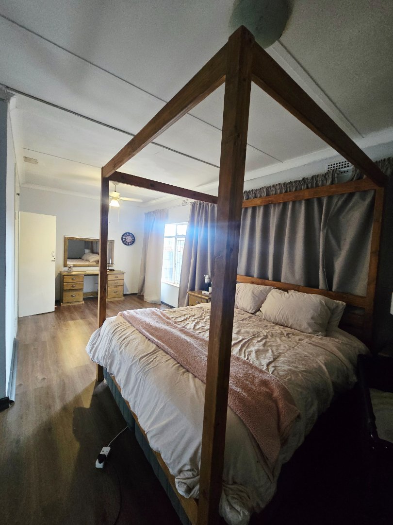 5 Bedroom Property for Sale in Flamwood North West